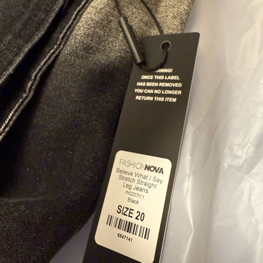 PLUS SIZE Distressed Straight Leg Jeans - Picture 6 of 6